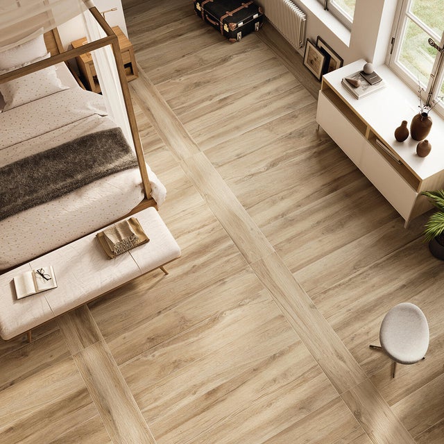 Feel White, pavimento in gres porcellanato effetto legno 20,3 x 90