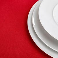 Runner Da Tavola Rosso 10m X 30cm In Tessuto Non Tessuto – Per Matrimoni E Feste