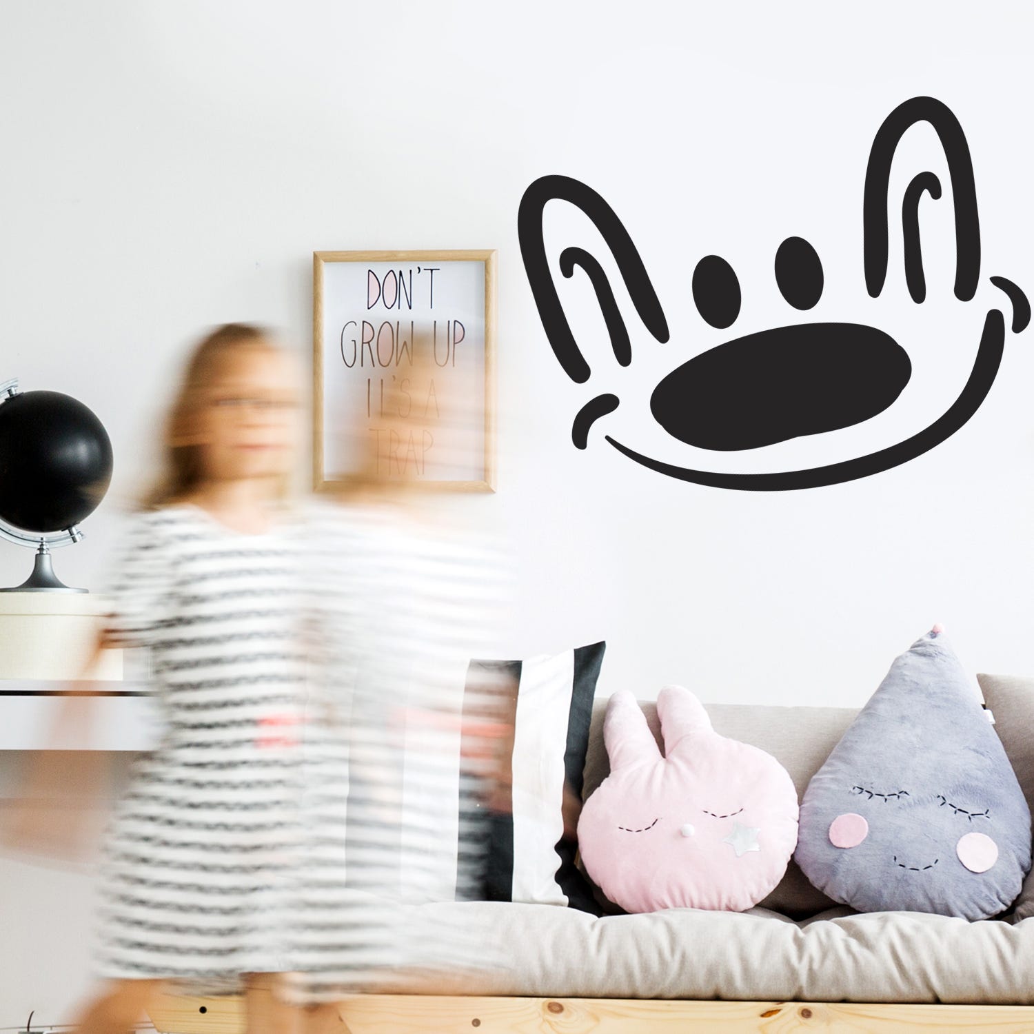 Sticker décoratif autocollant, chien mignon avec sourire et gros