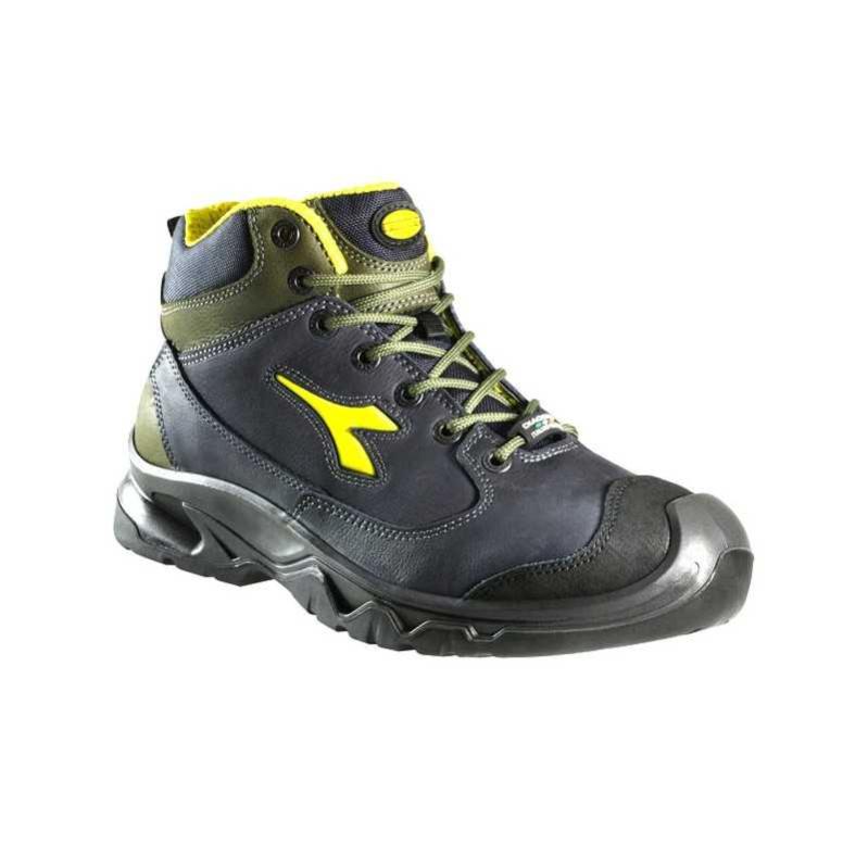 Diadora: Scarpe e Sneakers Uomo