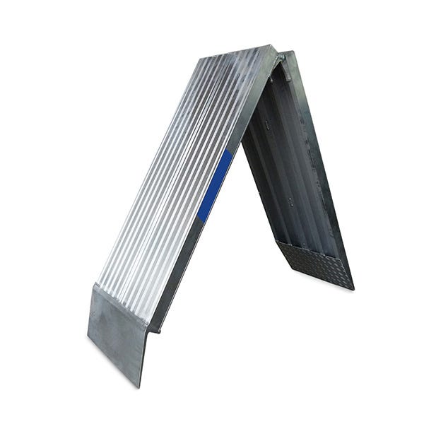 Rampe de chargement rampe d'accès droite aluminium 150 cm (paire) avec 1  elingue et sangle gratuit Difference de hauteur: 20 - 50 cm