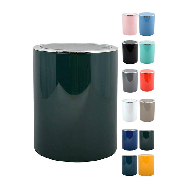 Bidoni Della Spazzatura Con I Coperchi Codificati Colore Per Il Riciclaggio E La Separazione Dei Materiali Differenti Hanno Image148516444 Bidoni Della Spazzatura Con I Coperchi Codificati Colore Per Il Riciclaggio E La Separazione Dei Materiali Differenti Hanno Image148516444