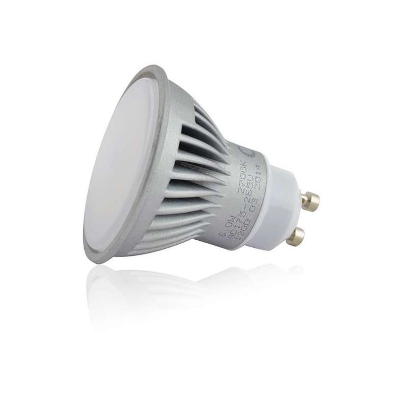 Spot LED 6W 230V à culot GU10 blanc chaud angle 80° à 4,90€