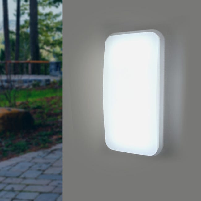 Retire Smoothly Tackle Applique LED Murale 20W Rectangulaire IP65 - Blanc Froid 6000K - 8000K -  SILAMP | Leroy Merlin
