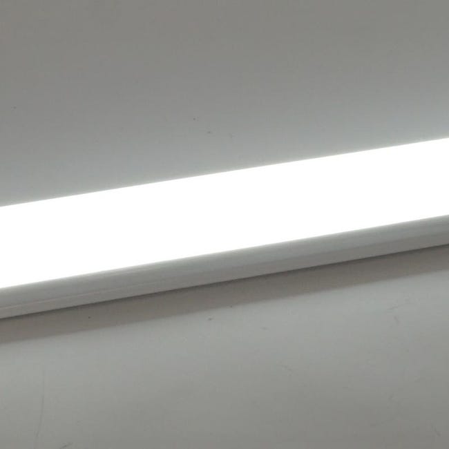 INSPIRE - Réglette LED OKHA - 21W - 2520LM - IP20 - 4000K - L.119 cm -  Blanc - Lumière Atelier - Garage - Bureau