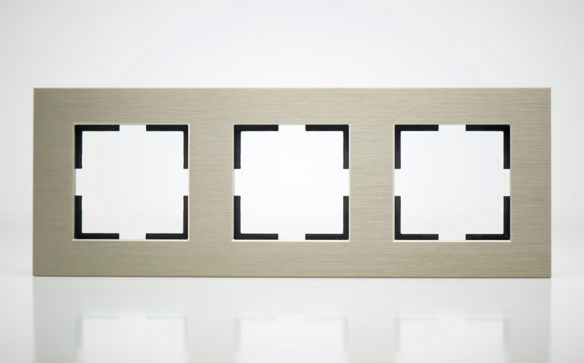 Plaque de finition métal bronze 3 postes 84x230x10mm Leroy Merlin