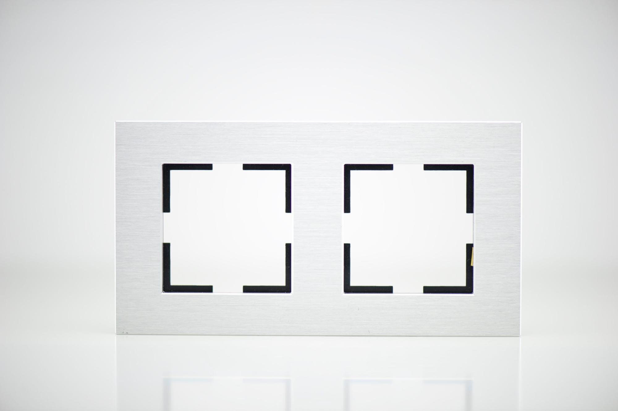 Plaque de finition métal alu 2 postes 84x159x10mm Leroy Merlin