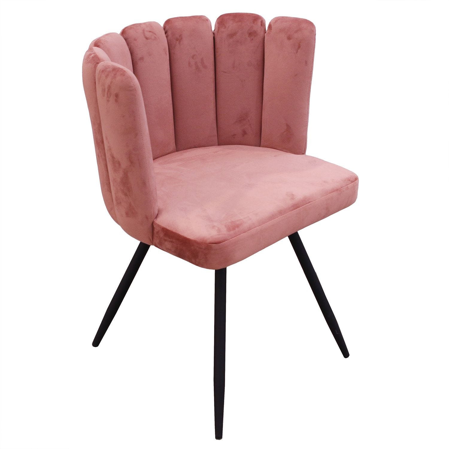 Chaise à manger coquillage en velours rose avec pieds en métal noir