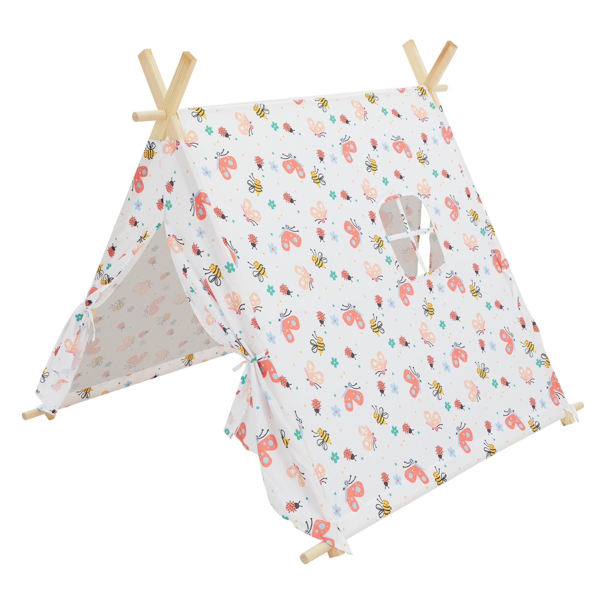 Tipi, tenda per bambini, on tappetino im Kanton Tessin Tipi, tenda per bambini, on tappetino im Kanton Tessin
