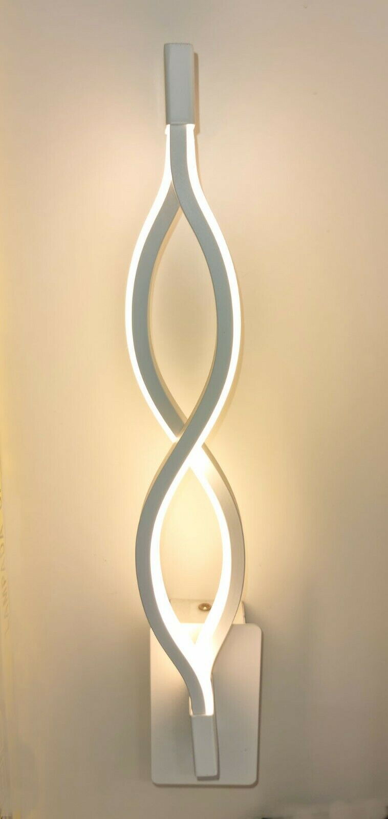 Applique led lampada da parete design twist 9w COLORE LUCE 3000K