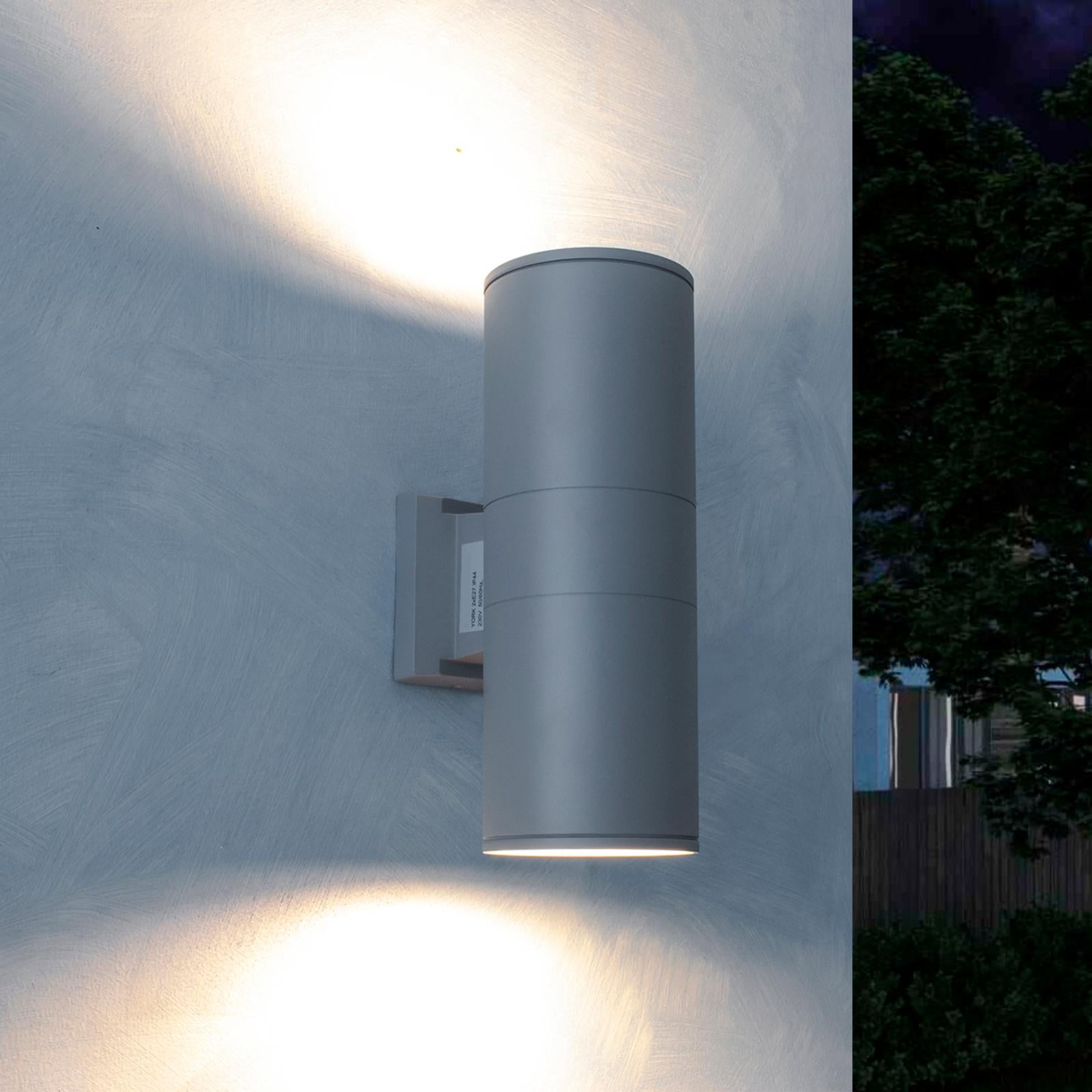 lampada a muro da esterno