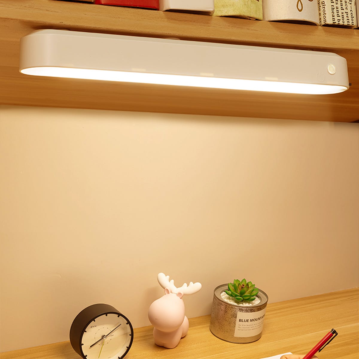 Lampe de Bureau 42LED Lumière Magnetique Tactile Dimmable 3 Modes réglable  sans fil rechargeable avec télécommande 42LED 4800mah L.26cm