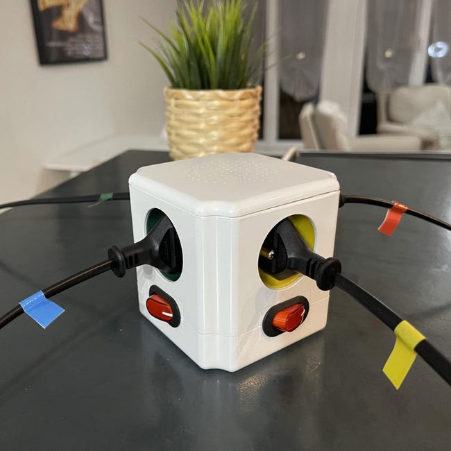 Cube Multiprise Electrique 4 Prises Couleur avec Interrupteur