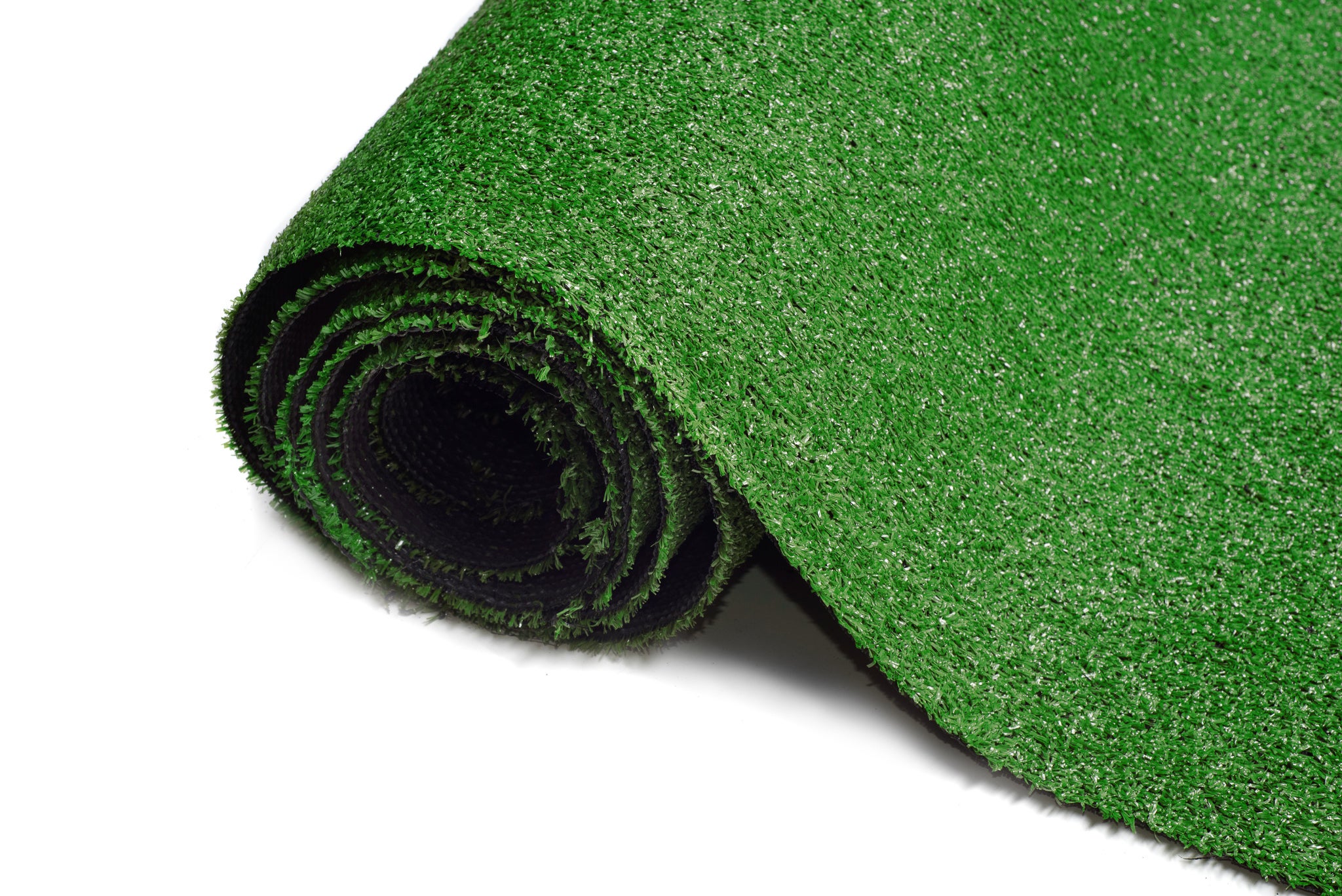 Tapis d'herbe verte synthétique 22 mm faux prato dans le jardin Rotolo
