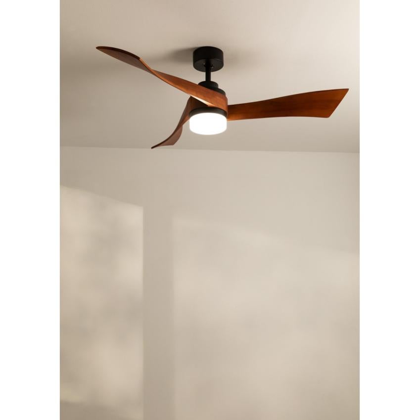Utile per l'estate: ecco la plafoniera LED smart con ventilatore integrato. Prez
