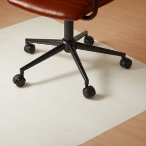 tapis de protection de sol transparent,protège-sol pour sols durs, chaise  de bureau bureau, chambre à coucher (120 x 90 cm) IKI-FloorProtectionMat-2  - Conforama