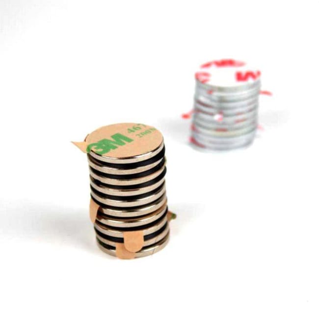 Kit de fixation magnétique à coller, 10 aimants de puissance 1,3kg | Leroy Merlin petit aimant leroy merlin