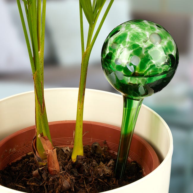 Relaxdays Globes d'arrosage lot de 4, Distributeur eau plantes et fleurs,  outil de bureau, Ø 9 cm, verre, vert