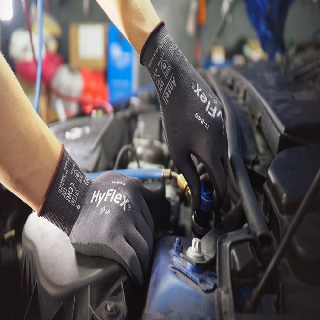 Importancia de guantes en el taller mecánico – Autohaus