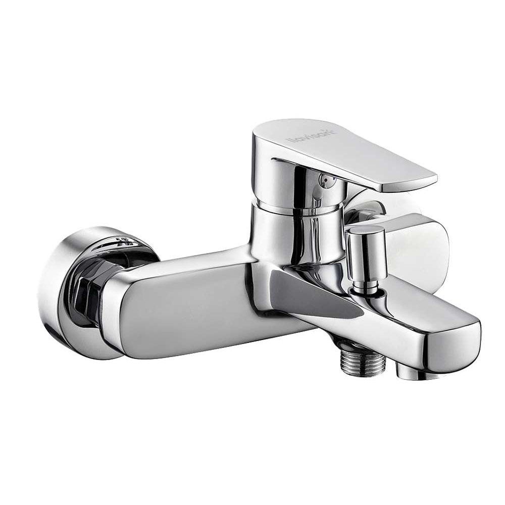 Grifo monomando para bañera de la serie AST. Incluye ducha de mano, flexo,  soportes cromados y excéntricas de diseño. Fabricado en latón