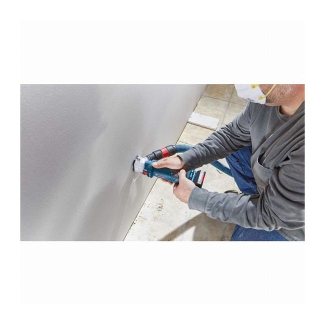 Affleureuse plaque de plâtre sans fil GCU 18V-30 Professional Bosch : des  découpes rapides et précises - Zone Outillage
