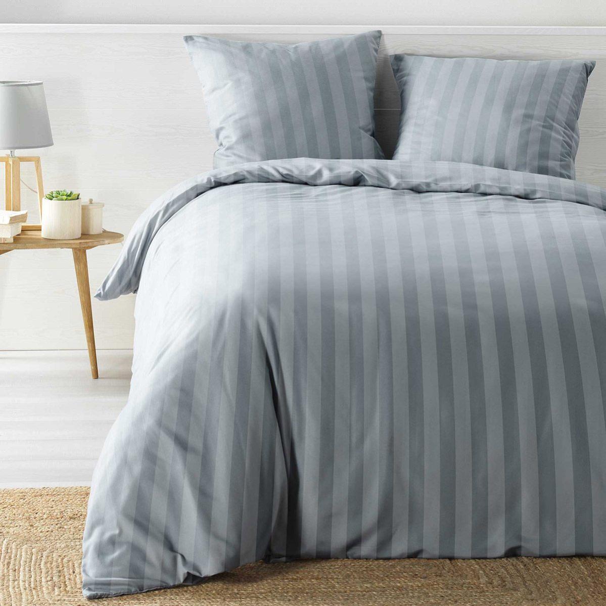 Set De Couette Microfibre Taille Queen - Couleur Sauge, Neuf Sans étiquette