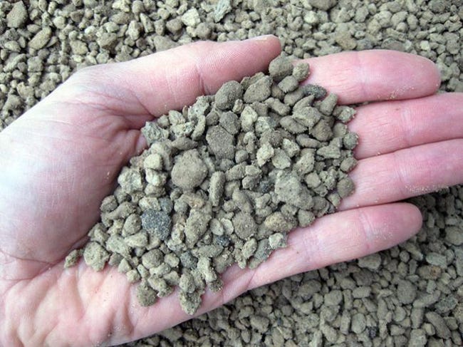 Sacco Pomice Vulcanica 50 Lt 03/06 mm per Drenaggio Pacciamatura Terriccio Piante Siepi Sacco Pomice Vulcanica 50 Lt 03/06 mm per Drenaggio Pacciamatura Terriccio Piante Siepi