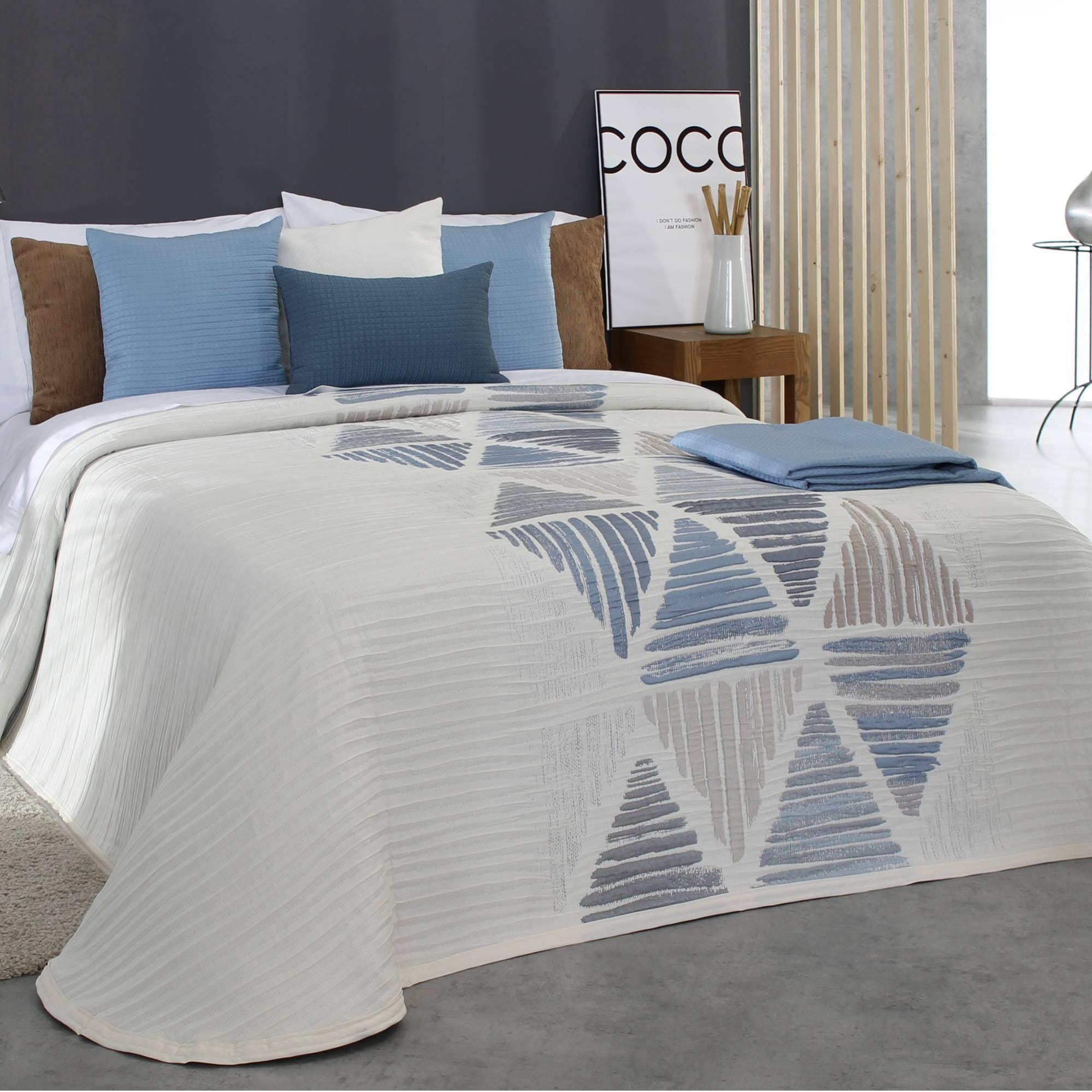 Colcha Azul COLCHA REVERSIBLE REIG MARTI LYNCH AZUL 135 cm. | Leroy Merlin