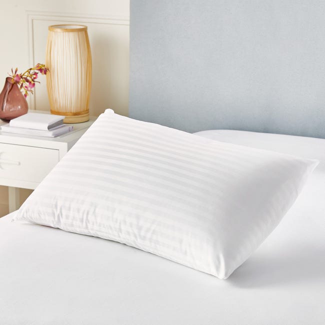 Talamo Italia coppia di cuscini per letto, 100% Made in Italy, Guanciali in  fiocco di Memory foam forato, Anallergico e Traspirante, 73x44xh14 cm