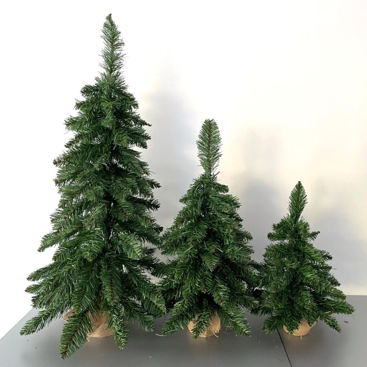 Pinetto Albero Di Natale Da Tavolo 60 Cm Con Addobbi Inclusi - Stella Di Natale Rossa, Base In Legno, Pino Artificiale Con Fiori Glitter - Decorazione Natalizia