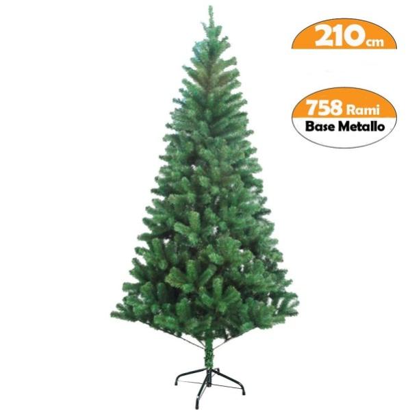 Alassio, a Moglio Natale con l'albero ecologico dedicato alla pace