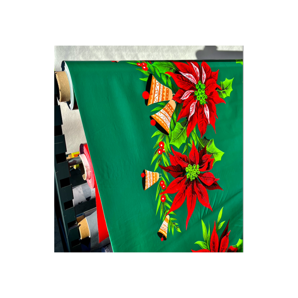 Nappe Toile Cirée De Noël - Motif Père Noël - Au Mètre. | Leroy Merlin