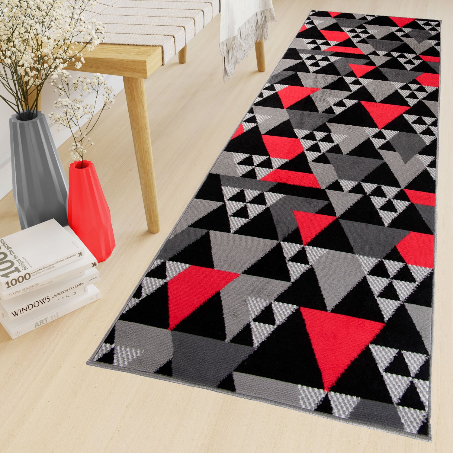 TAPISO Maya Tapis de Couloir Entrée Moderne Rouge Gris Noir Triangles  Mosaïque au Mètre 100 x 150 cm