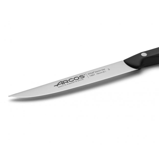 Cuchillo de cocina Arcos Maitre 150700 de acero inoxidable Nitrum y mango  de polipropileno con hoja de 15 cm en blíster