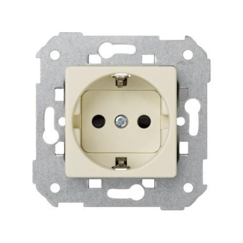 Gira 13 Presa Schuko con coperchio ribaltabile Gira 13 Presa Schuko con coperchio ribaltabile
