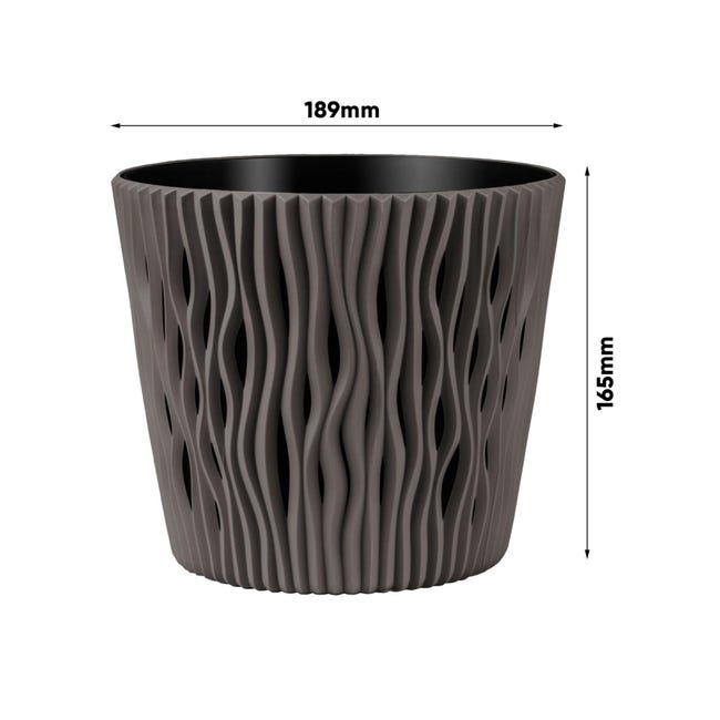 Flowerpot di plastica rotondo Sandy rotondo in colore grigio 26.2 (lungo) x 26.2 (larghezza) x 22,2 (alta) cm | Leroy Merlin Flowerpot di plastica rotondo Sandy rotondo in colore grigio 26.2 (lungo) x 26.2 (larghezza) x 22,2 (alta) cm | Leroy Merlin