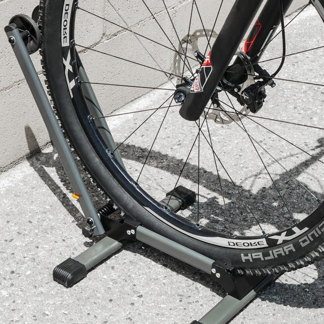 Soporte para bicicleta de suelo  Incluye elementos de fijación