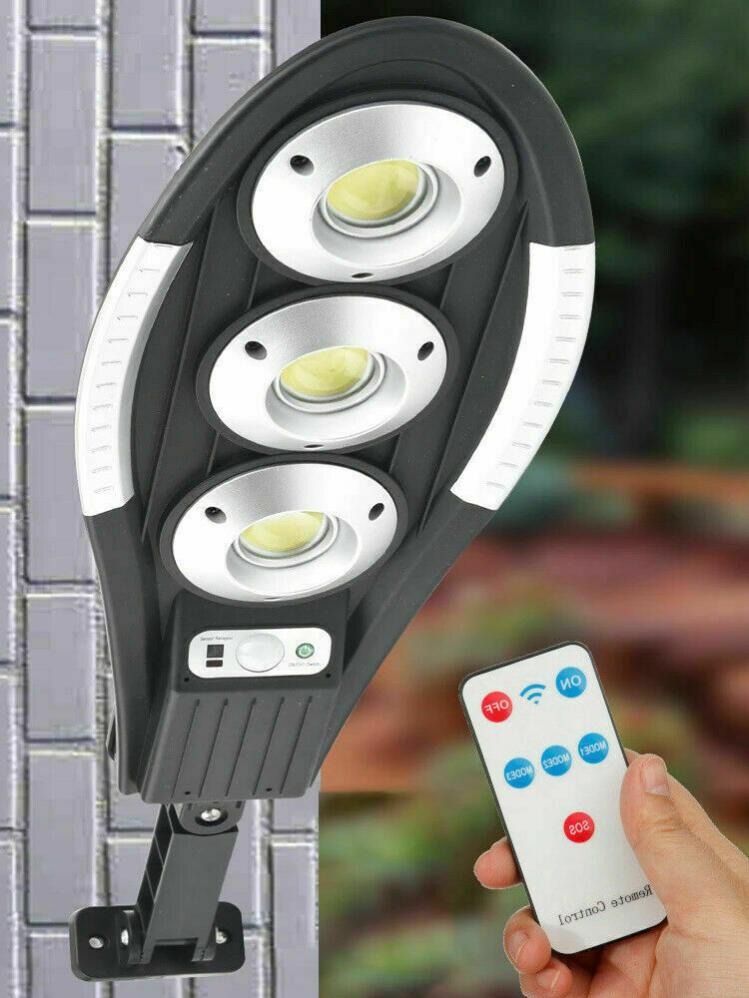 FARO LAMPIONE STRADALE PANNELLO SOLARE SENSORE DI MOVIMENTO 24LED 120W