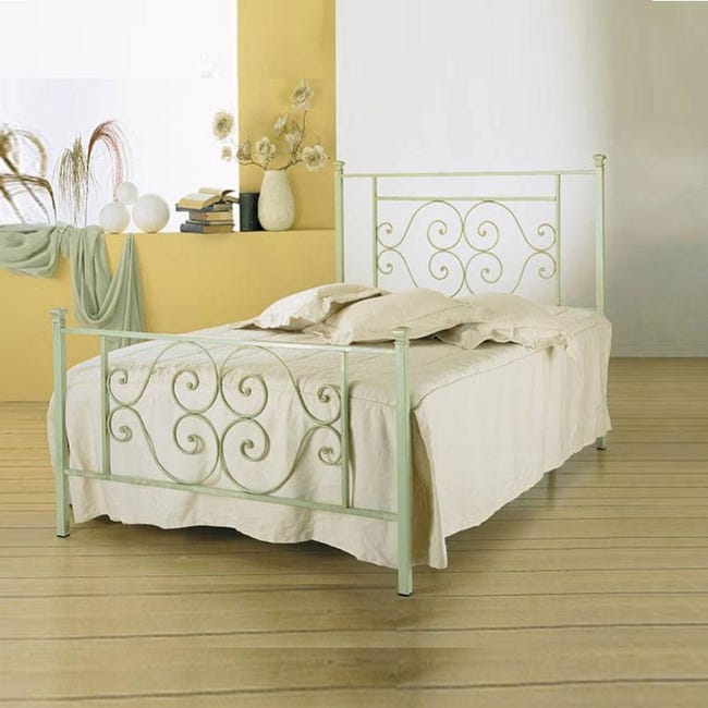 Letto in ferro matrimoniale con pediera sospiro nero in Italia Letto in ferro matrimoniale con pediera sospiro nero in Italia