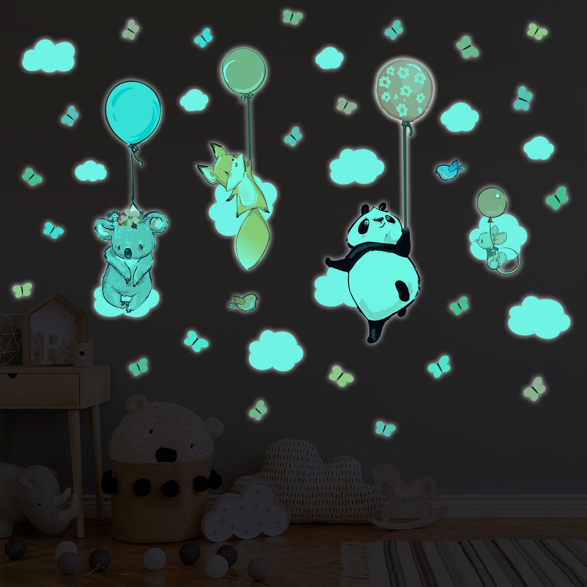 Sticker phosphorescent lumineux - ANIMAUX HEUREUX VOLANTS - Autocollant  mural plafond enfant fluorescent - 80x60cm