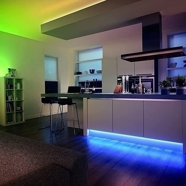 Ruban LED 5M, LED chambre RGB Lumineuse Flexible, Bande LED Lumière LED  multicolore avec Télécommande pour Chambre, Cuisine, TV, Fête