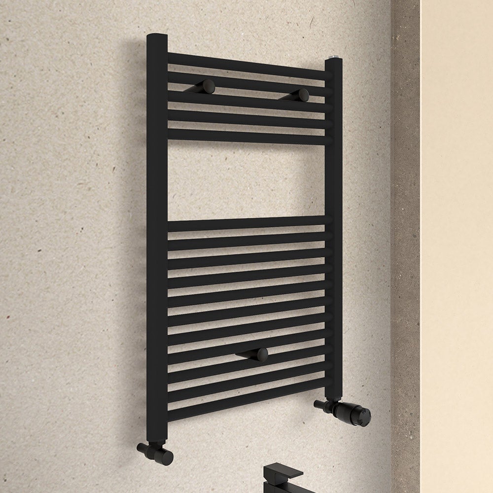 Termoarredo Design Nero Opaco L X Interasse Cm Completo Di Valvole Leroy Merlin