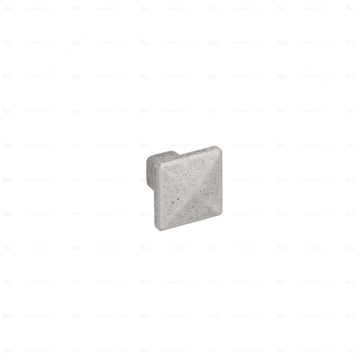 Pomolo per mobile Lega di zinco. Stile classico. Diametro 24 x 22. Argento antico lucido | Leroy