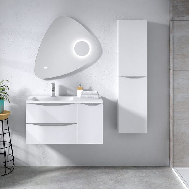 Leroy Merlin tiene un espejo de baño futurista: con luz LED bastante  potente, sensor táctil y un diseño muy moderno