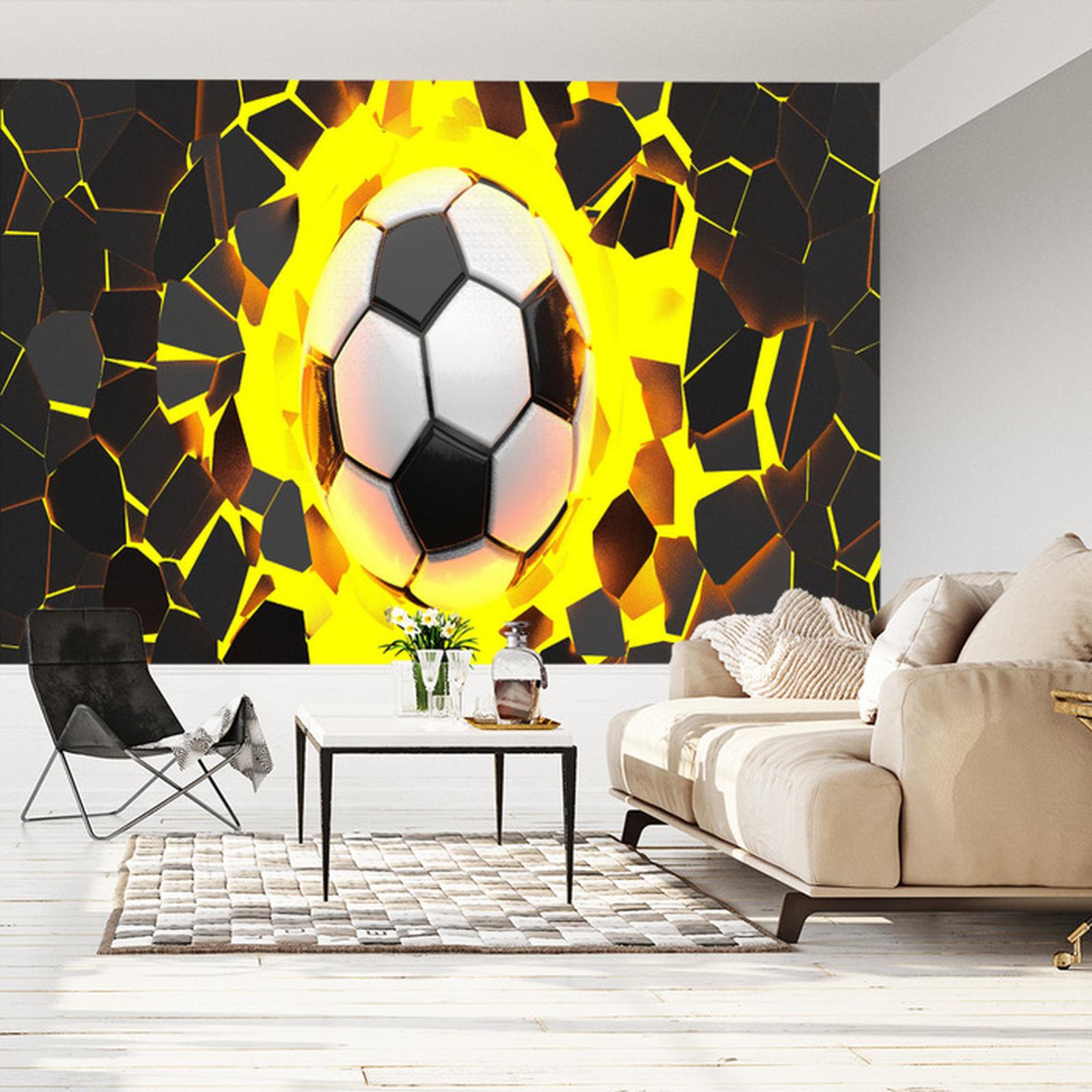 Pallone Da Calcio All'Uncinetto TOYMIS Con Messaggio Positivo E Base In Legno - Giocattolo Morbidissimo Portafortuna, Decorazione Ispiratrice E Regalo Originale