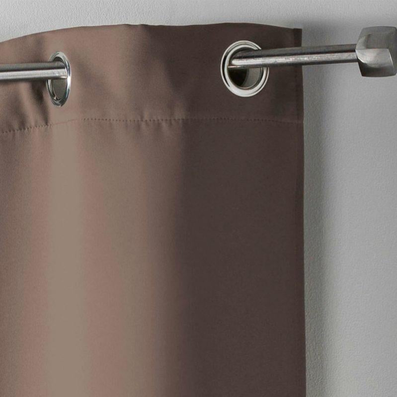 rideau sur radiateur