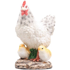 Poule couvant avec poussin en résine 17 x 23 x 19 cm