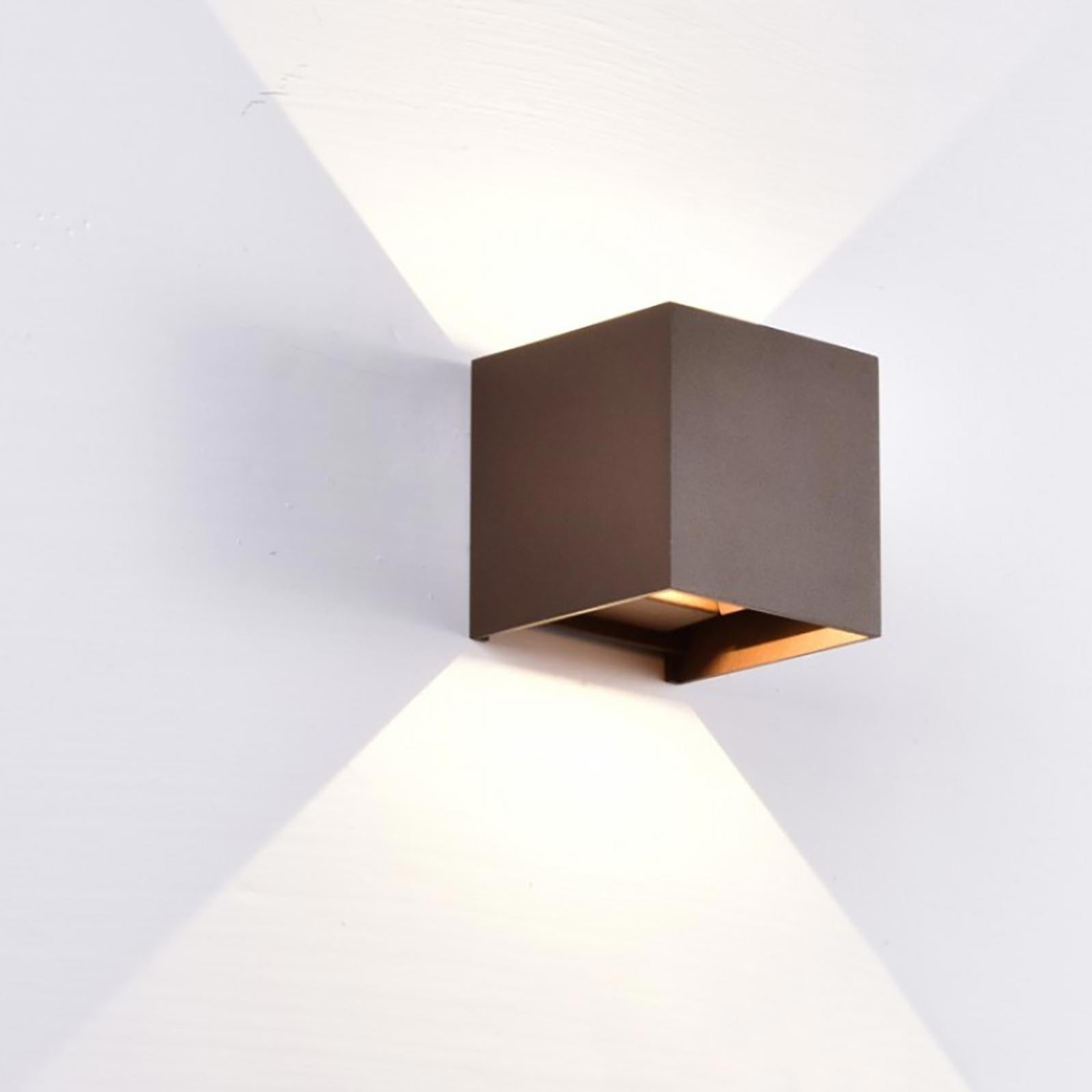 Applique A Cubo LED Per Interni/Esterni 7W 3000K - Luce Orientabile Bianco Caldo - IP54 Marrone