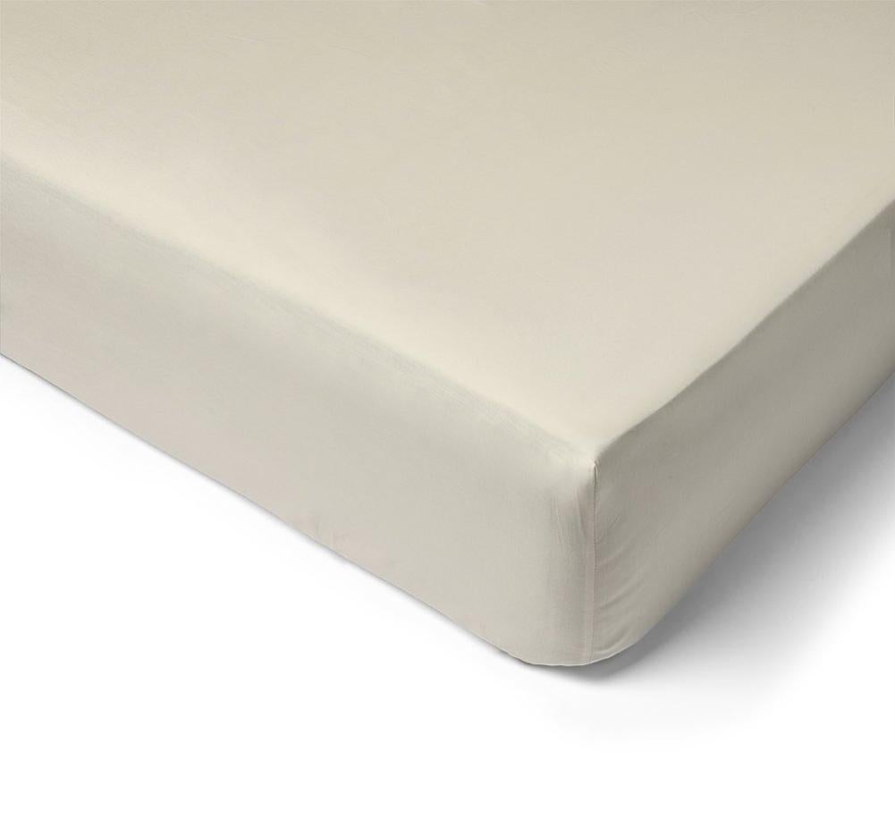 Lit double en tissu bouclette écru 160x200 cm georgina