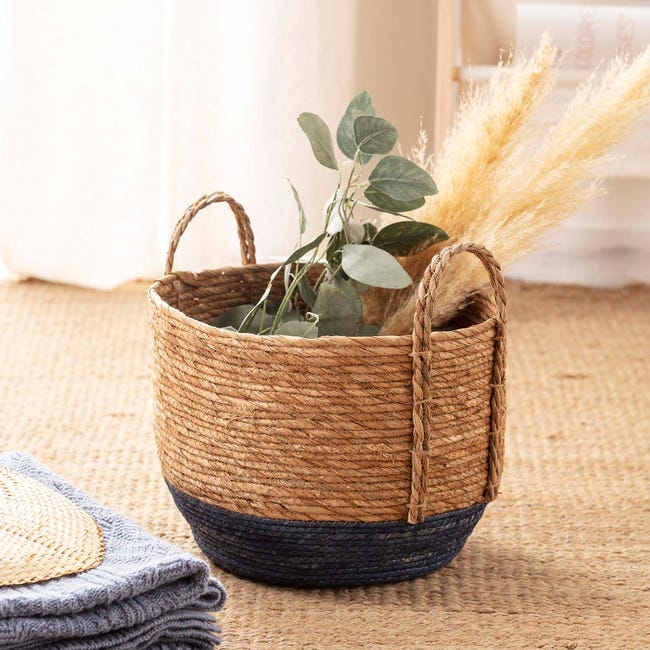 12 cestas de mimbre y otras fibras naturales para tus plantas